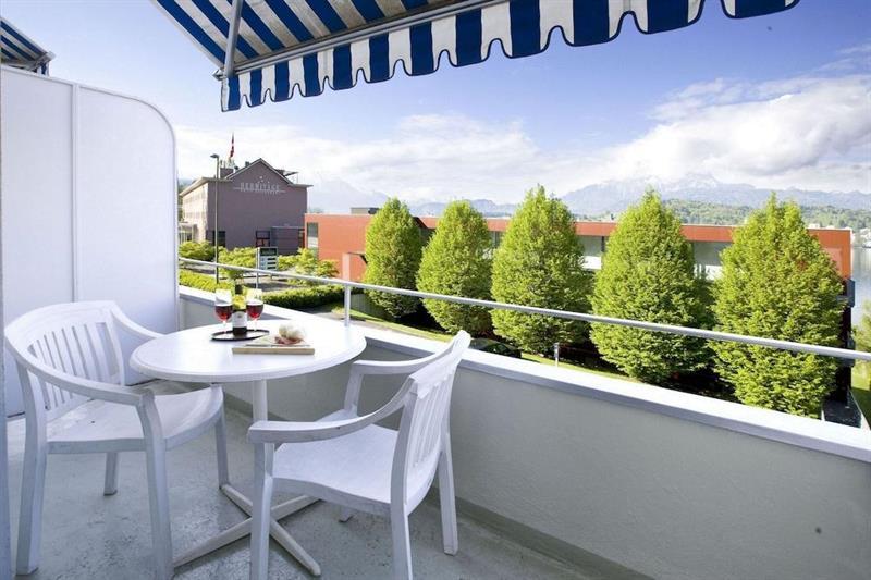 โรงแรมเบลวิว Lucerne ภายนอก รูปภาพ